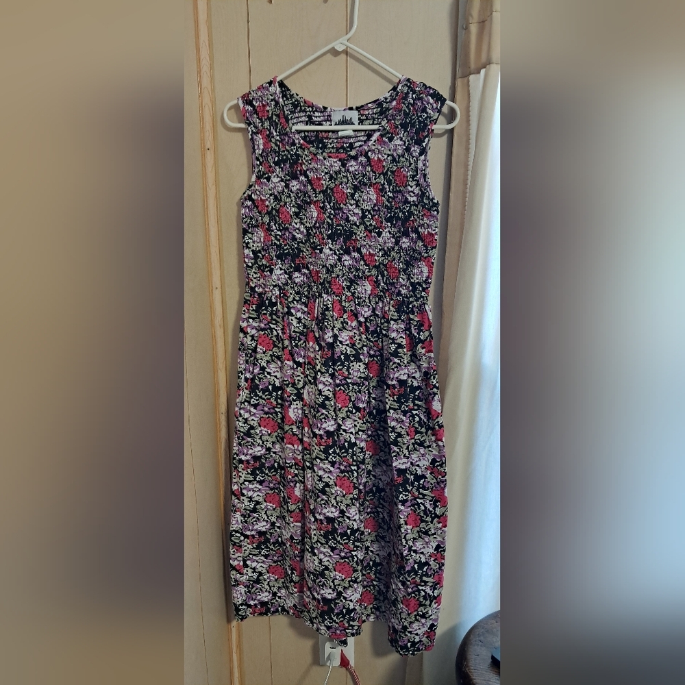 Floral Maxi Dress - Black and Pink